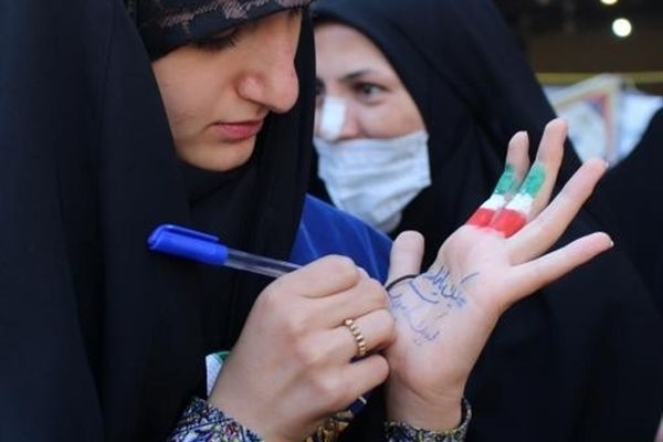 برپایی غرفه‌ ایران قوی با نخبه‌های ایرانی در مراسم 13 آبان
