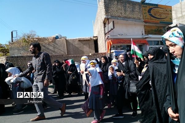 راهپیمایی 13 آبان در روستاهای قم