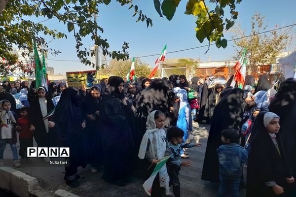 راهپیمایی روز ملی مبارزه با استکبار جهانی در قم - 6