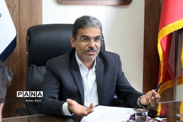 نشست نمایندگان مجلس دانش‌آموزی استان بوشهر با معاون پرورشی و فرهنگی