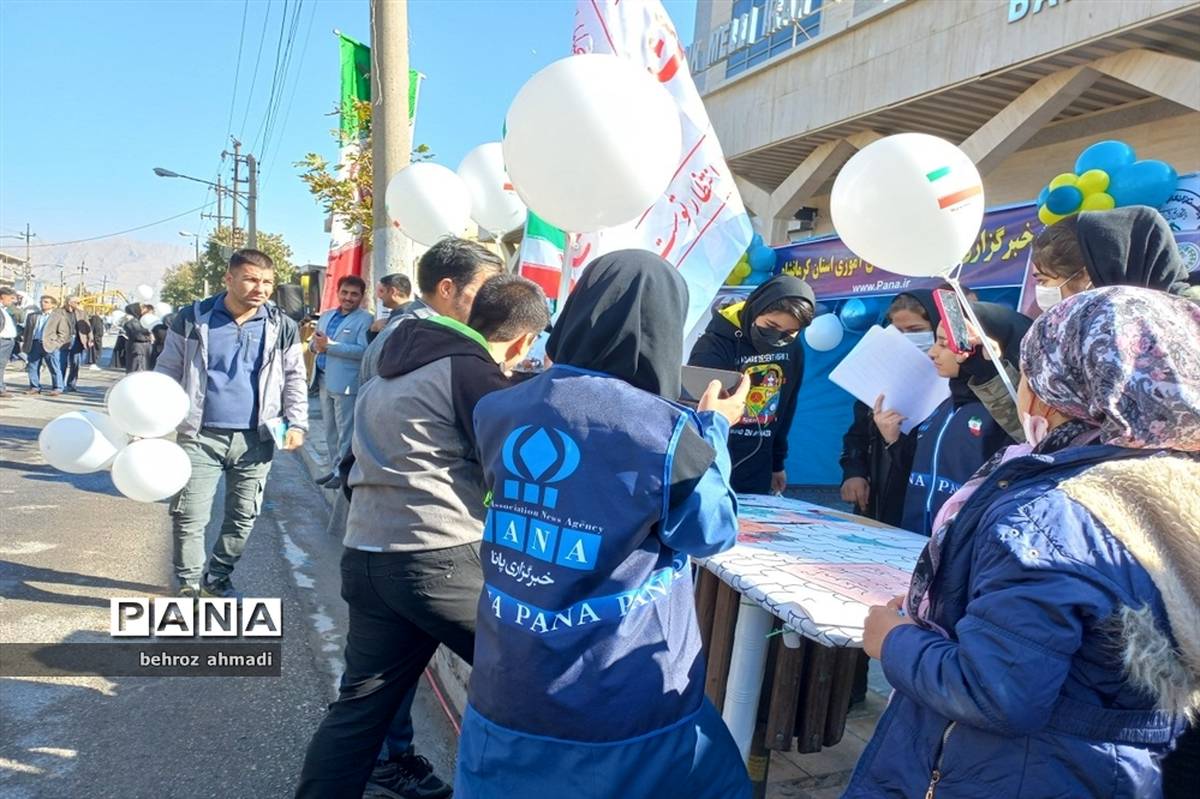 نقاشی گروهی دانش‌آموز خبرنگاران کرمانشاه در 13 آبان