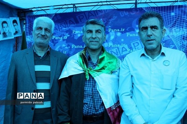حضور پُرشور دانش‌آموز خبرنگاران کرمانشاهی در 13 آبان