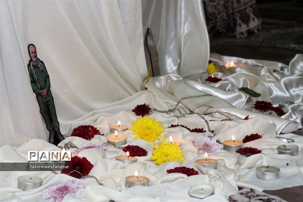 یادواره شهدای دانش‌آموزی در دبیرستان حضرت خدیجه ( س) فیروزکوه