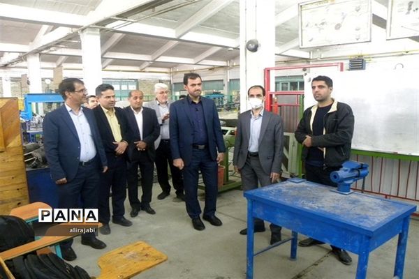 بازدید معاون آموزش متوسطه وزارت آموزش و پرورش از منطقه کهریزک