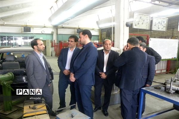 بازدید معاون آموزش متوسطه وزارت آموزش و پرورش از منطقه کهریزک