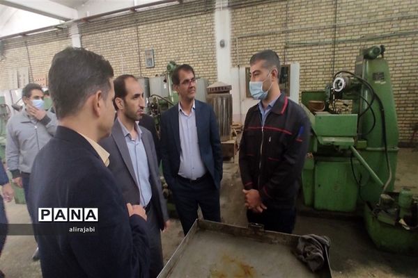 بازدید معاون آموزش متوسطه وزارت آموزش و پرورش از منطقه کهریزک