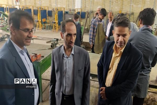 بازدید معاون آموزش متوسطه وزارت آموزش و پرورش از منطقه کهریزک