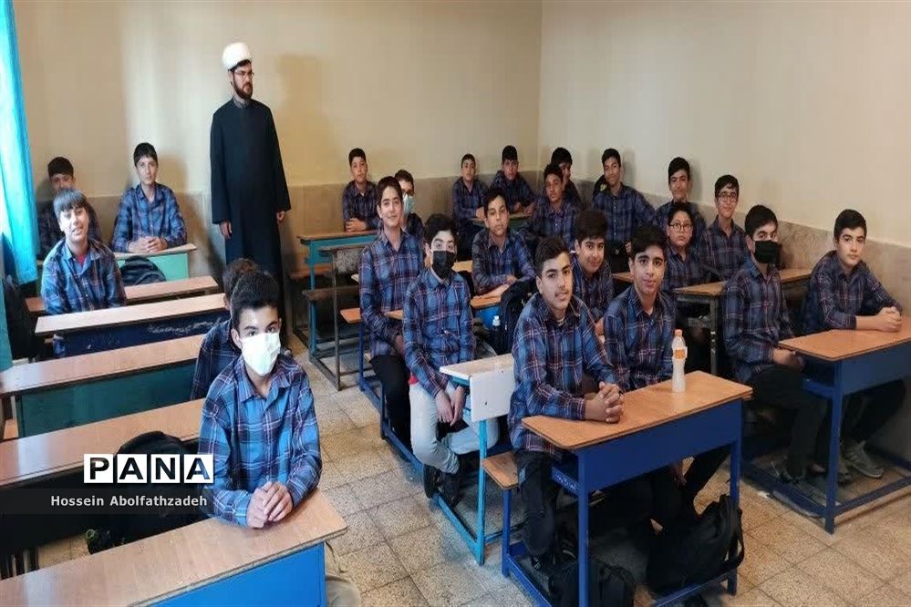 فعالیت‌های پرورشی و تربیتی دبیرستان سپاس اسلامشهر