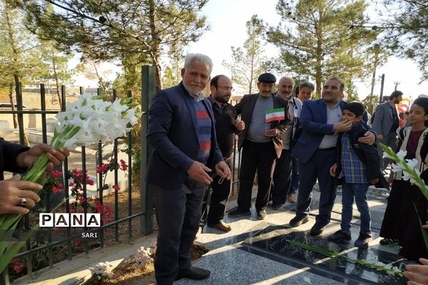 گردهمایی دانش‌آموزان، ایثارگران و خانواده ‌شهدا ‌جهادآباد شهرستان شاهین‌شهر