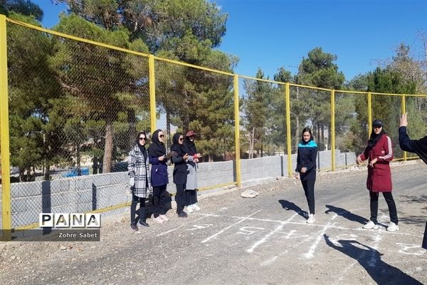 دومیدانی دختران آموزشگاه متوسطه شهرستان اقلید