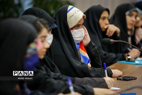 کارگاه روایتگری اردوهای دانش‌آموزی راهیان پیشرفت ایران اسلامی