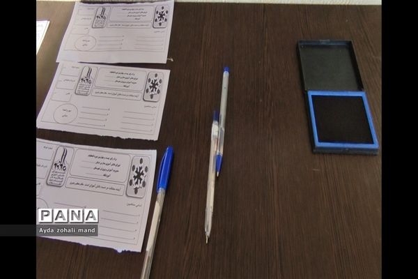 برگزاری انتخابات شورای دانش‌آموزی در مدرسه توفیق رباط‌کریم