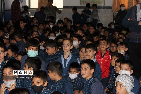 یادواره شهدا و تشییع شهید گمنام در مدرسه محمدی کاشانی قم