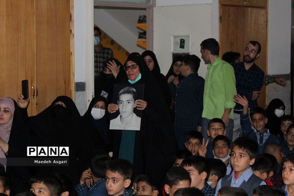 یادواره شهدا و تشییع شهید گمنام در مدرسه محمدی کاشانی قم