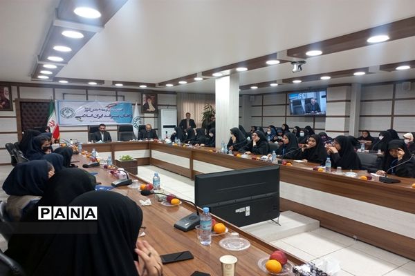 حضور منتخبان سازمان دانش‌آموزی قم در اردوی راهیان پیشرفت-2