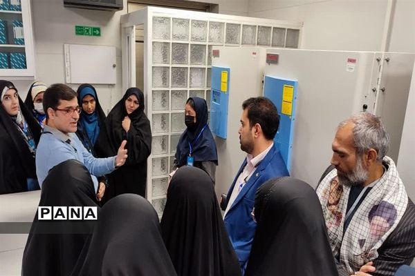 حضور منتخبان سازمان دانش‌آموزی قم در اردوی راهیان پیشرفت-2