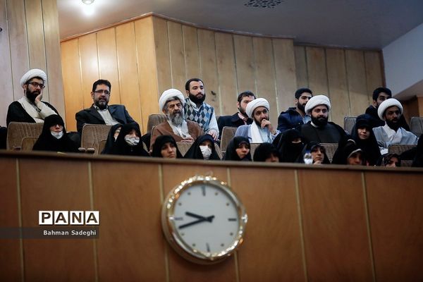 افتتاحیه دوره توانمندسازی ائمه جماعات روحانی مدارس