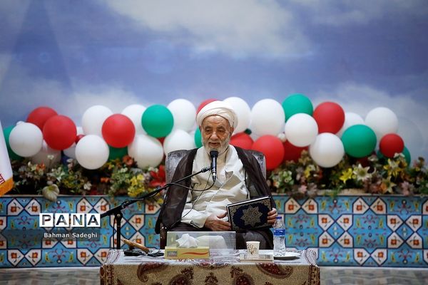 افتتاحیه دوره توانمندسازی ائمه جماعات روحانی مدارس