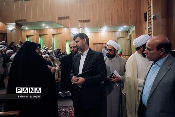افتتاحیه دوره توانمندسازی ائمه جماعات روحانی مدارس