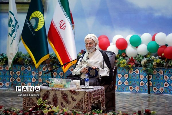 افتتاحیه دوره توانمندسازی ائمه جماعات روحانی مدارس