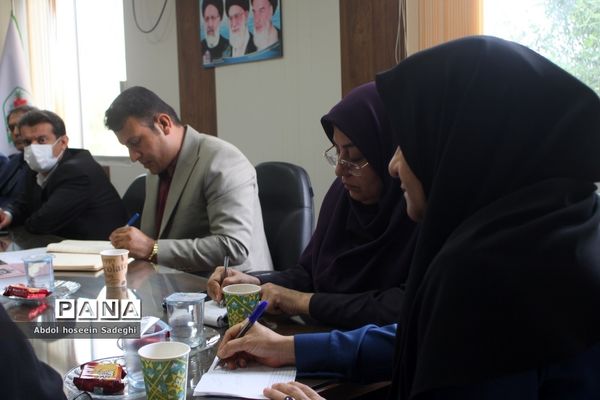 نشست هم‌اندیشی دستگاه های عضو ائتلاف نماد معاونت پرورشی و فرهنگی آموزش و پرورش استان بوشهر