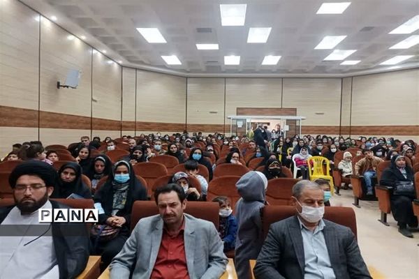 برگزاری همایش خانواده شاد در اردستان