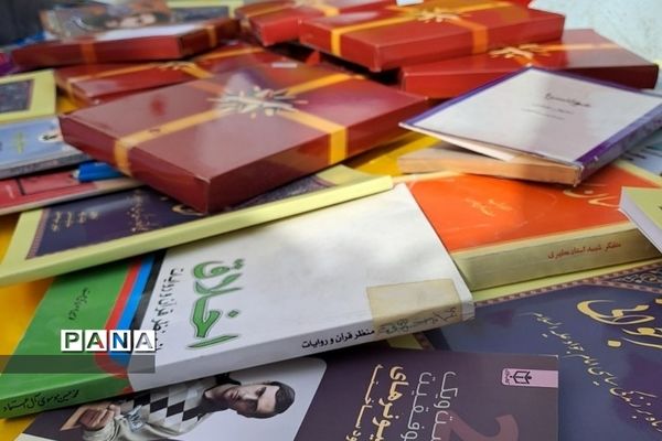 آغاز هفته کتاب و کتابخوانی در مدارس رودهن