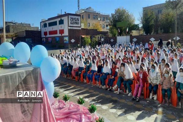 برگزاری مراسم سفیران سلامت در مدارس آباده