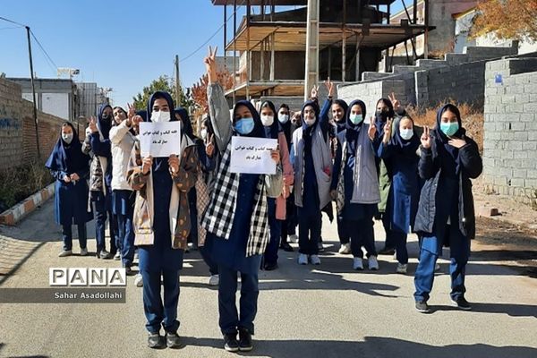 عضویت رایگان دانش‌آموزان در کتابخانه روستای سربندان دماوند