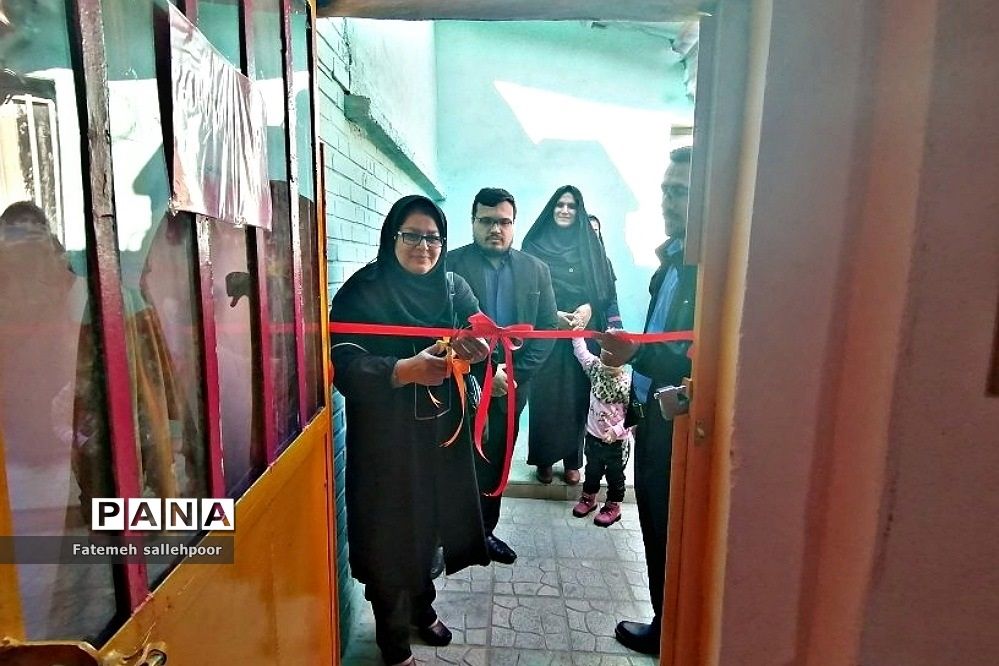 افتتاح کتابخانه دانش‌آموزی در شهرستان قرچک