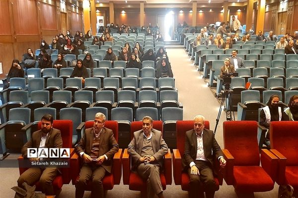 اولین نشست سراسری مدیران مدارس ناحیه۶ مشهد