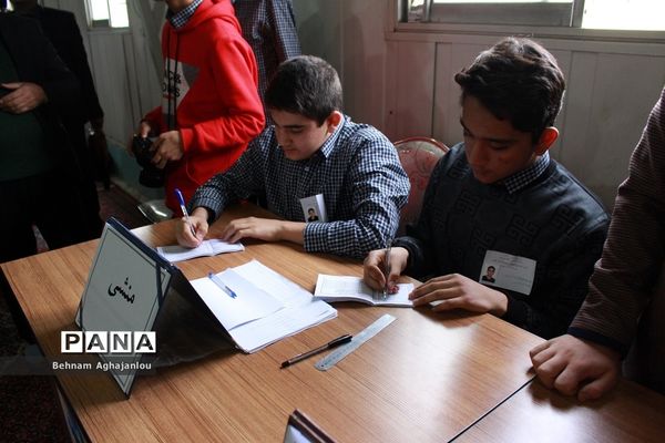 برگزاری انتخابات شورای دانش‌آموزی در زنجان