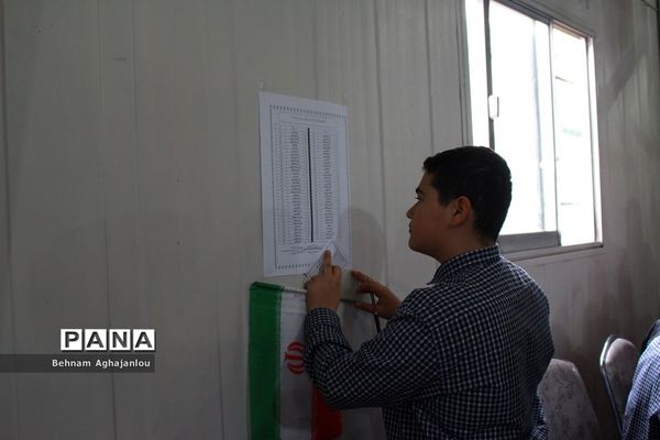 برگزاری انتخابات شورای دانش‌آموزی در زنجان