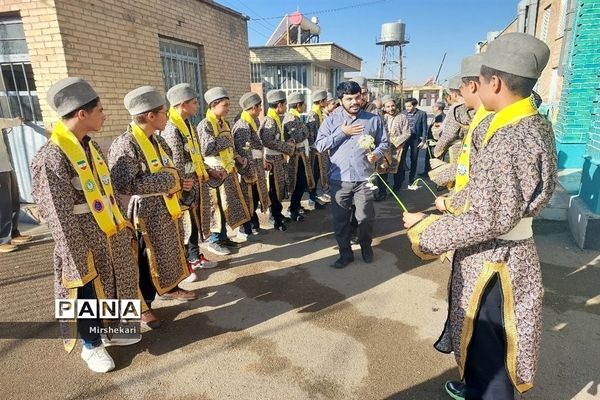 گردهمایی بزرگ دانش‌آموزی ایل من در شیراز