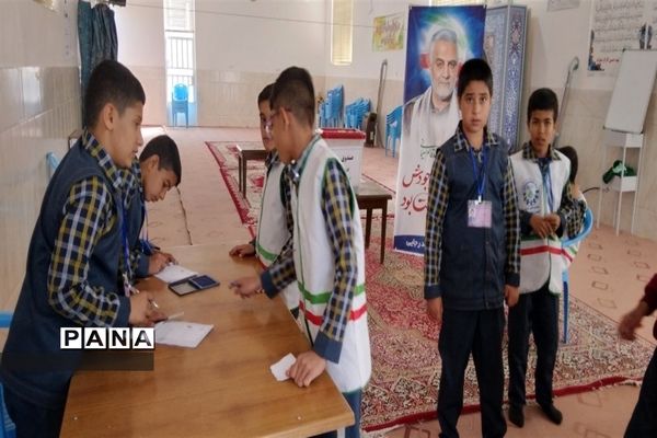انتخابات شورای دانش‌آموزی در مدارس ابرکوه