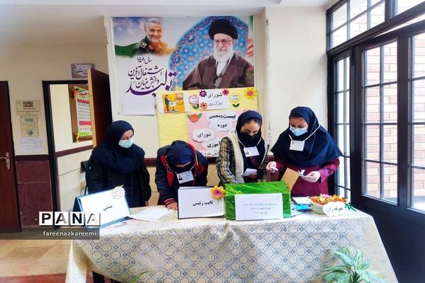 برگزاری انتخابات شورای دانش‌آموزی در آموزشگاه سردار سلیمانی فیروزکوه