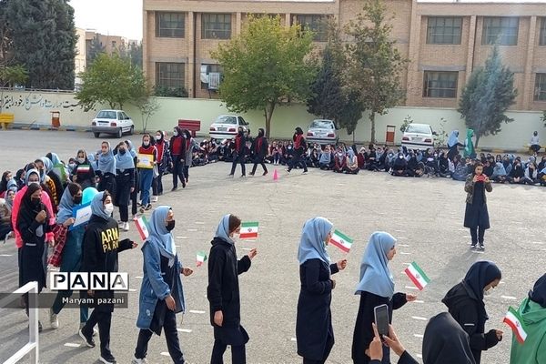افتتاحیه المپیاد ورزشی درون مدرسه‌ای در مدرسه حجاب