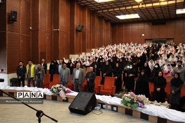 هشتمین دوره هفته مبارزه با اعتیاد و آسیب‌های اجتماعی در زنجان