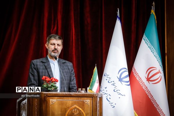 آیین اختتامیه پنجمین دوره جشنواره دانایی توانایی