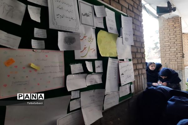 برگزاری انتخابات شورای دانش‌آموزی دبیرستان زینبیه منطقه ۱۳
