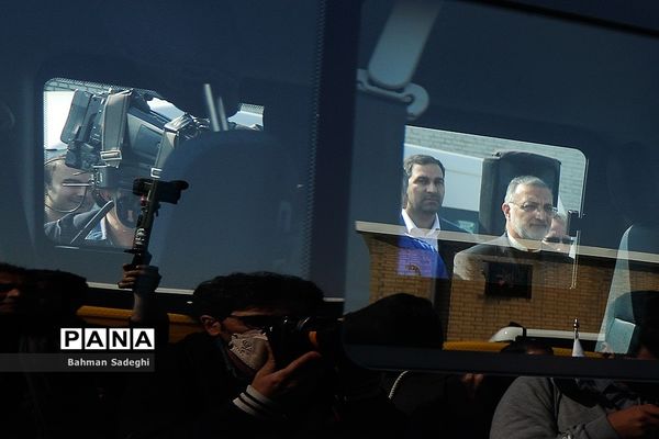 رونمایی از تاکسی‌ ون‌های جدید شهرداری تهران