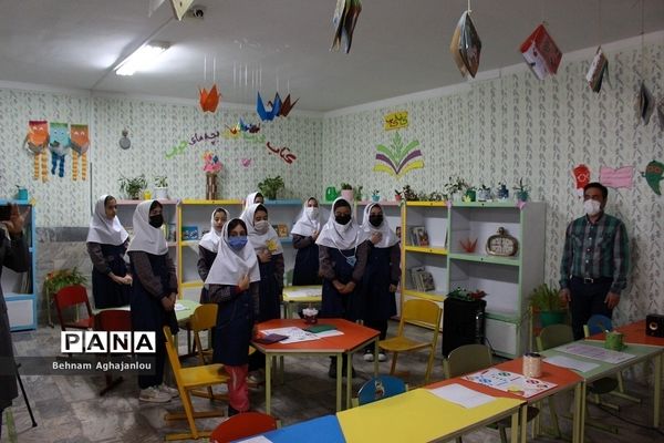 افتتاح کتابخانه کلاسی با عنوان «یار مهربان» در زنجان