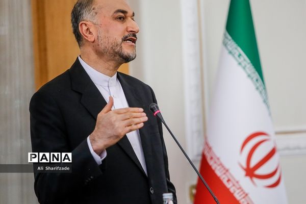 نشست خبری وزیر امور خارجه