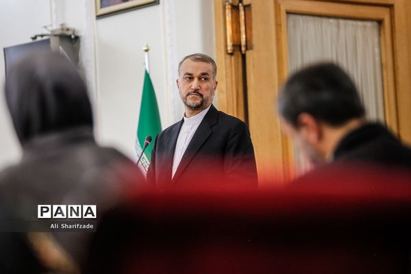 نشست خبری وزیر امور خارجه