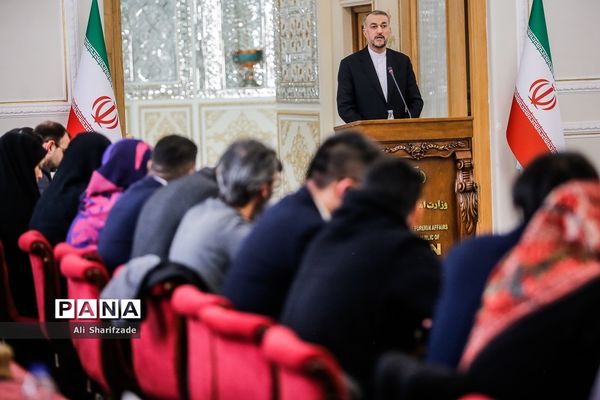 نشست خبری وزیر امور خارجه