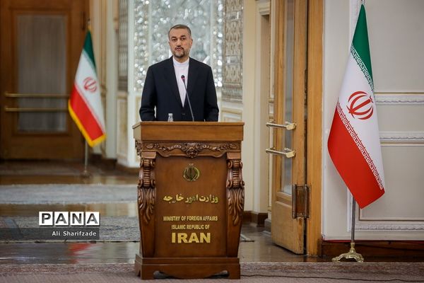 نشست خبری وزیر امور خارجه