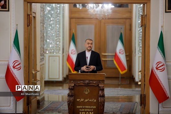 نشست خبری وزیر امور خارجه