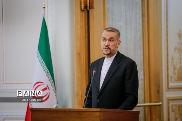 نشست خبری وزیر امور خارجه