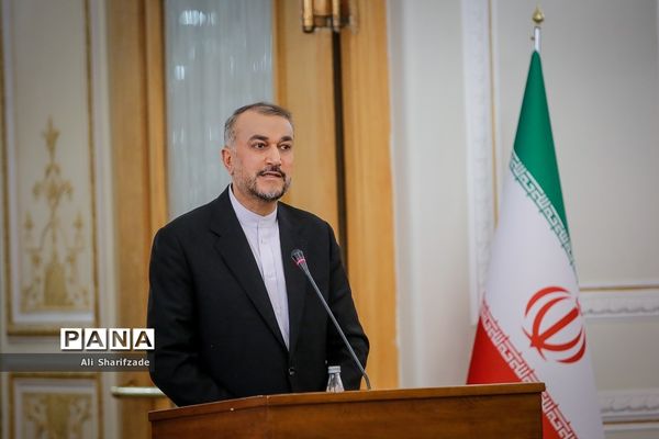 نشست خبری وزیر امور خارجه