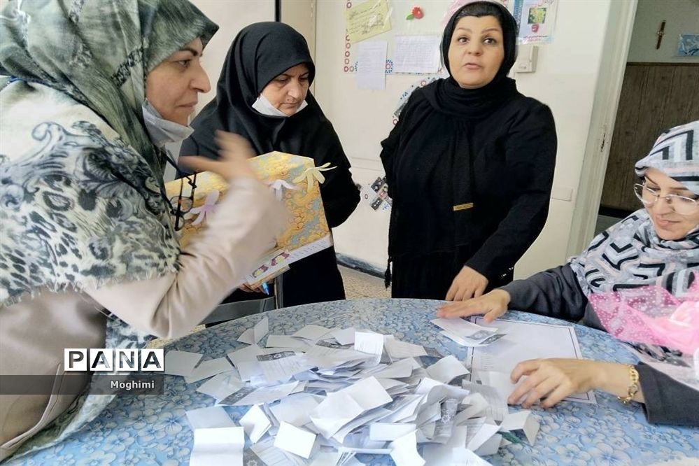 انتخابات شورای دانش‌آموزی دبیرستان وحدت منطقه ۱۳